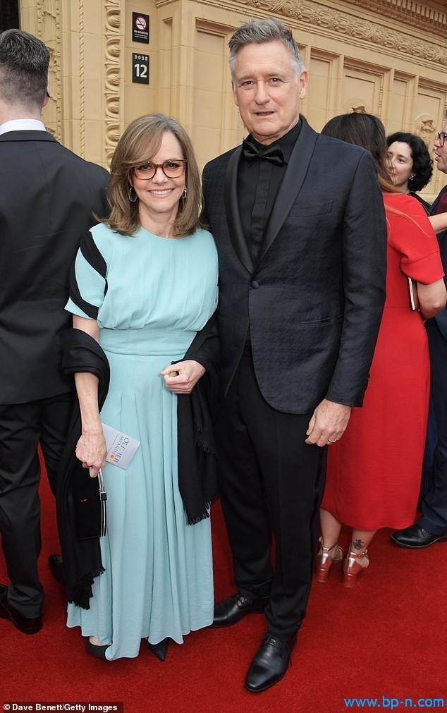 Olivier Awards 2019 april 7, 2019