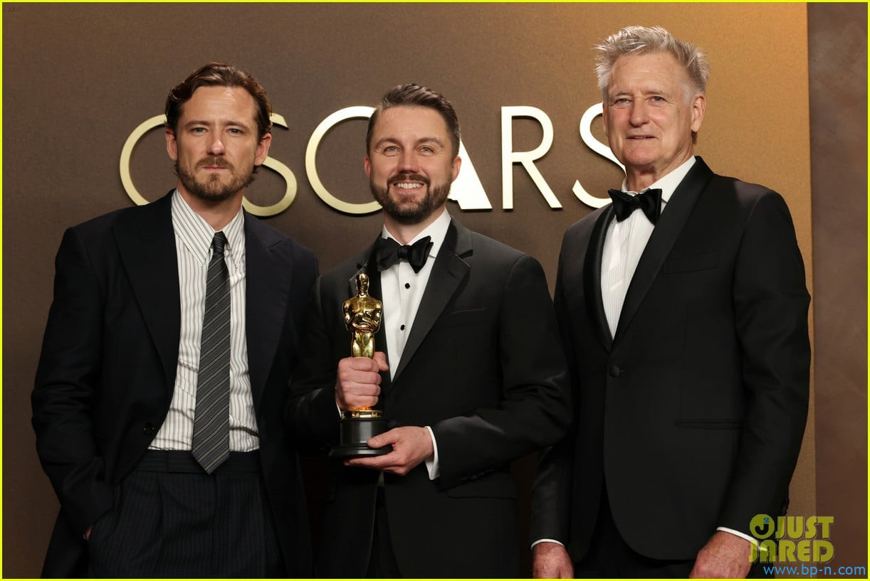 Bill Pullman & Son Lewis Present Together at Oscars 2026